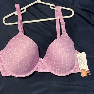 *Brand New with Tags*. Gilligan & O’Malley.  size 36D